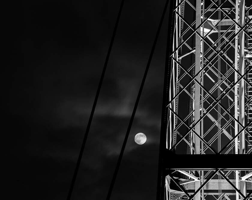 Oneka-Tirado-Salinas-El-Puente-y-La-Luna-1