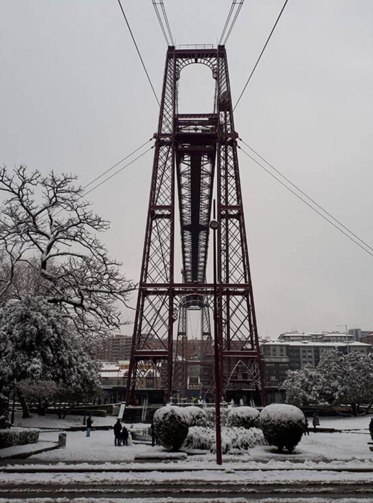puente-colgante-nevado